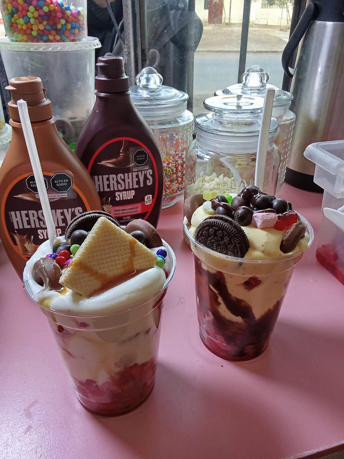 Fresas con crema en copa